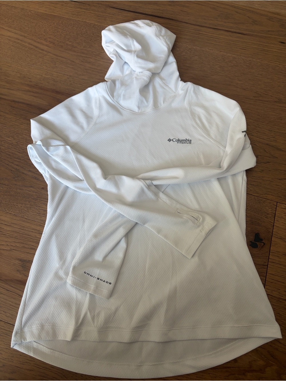 Columbia White Hooded Omni-Shade Long Sleeve Pullover